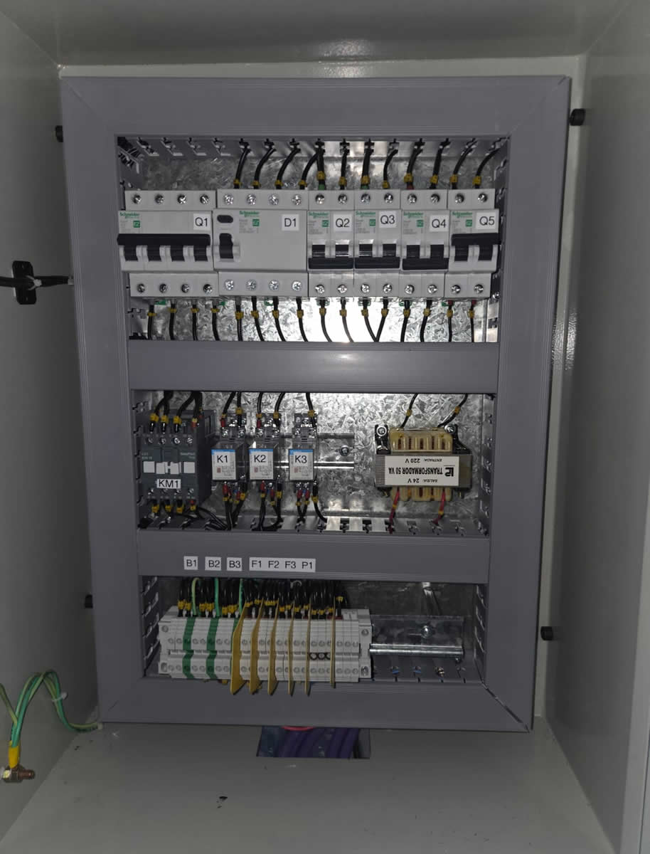 Construcción y cableado de tableros