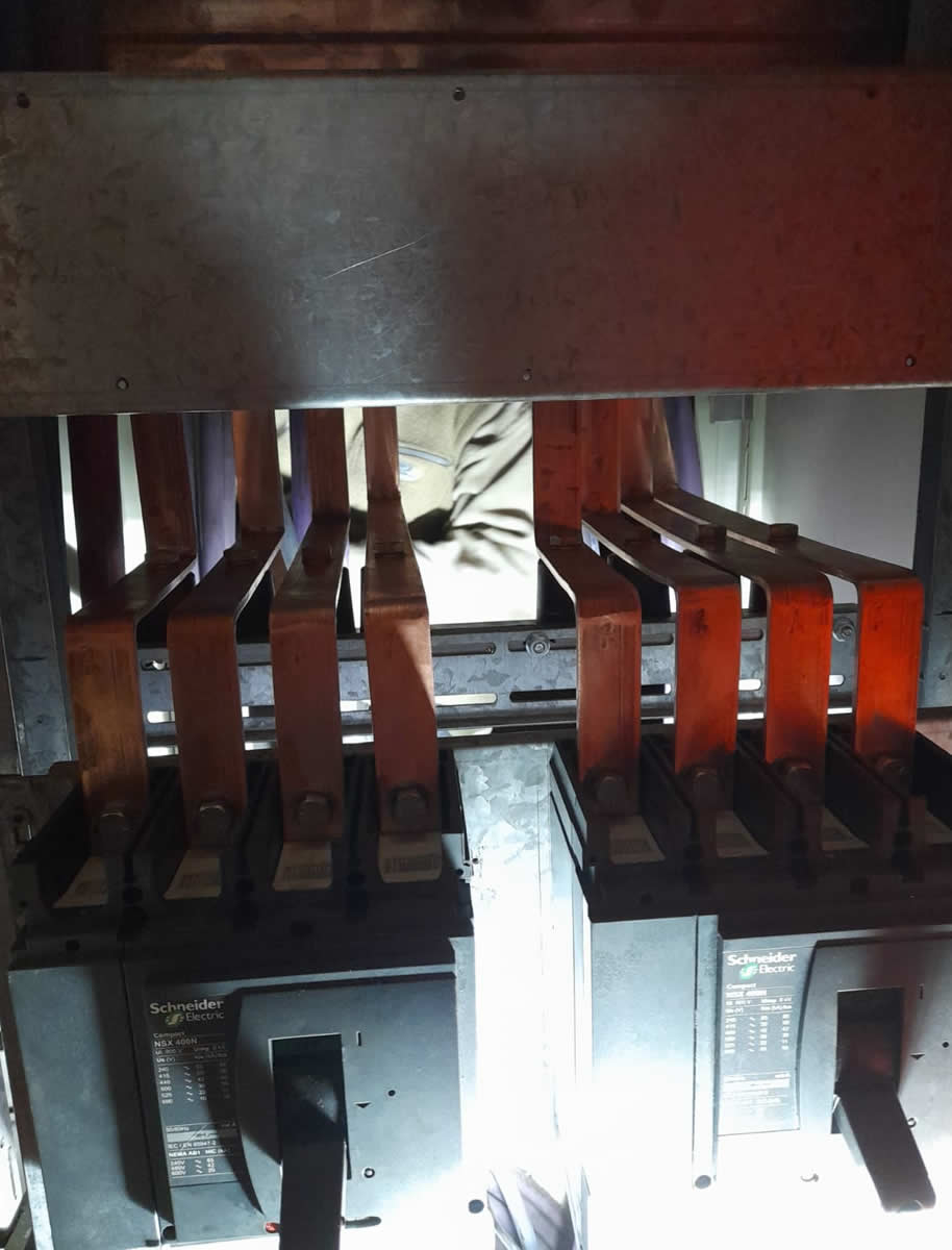 Construcción y cableado de tableros